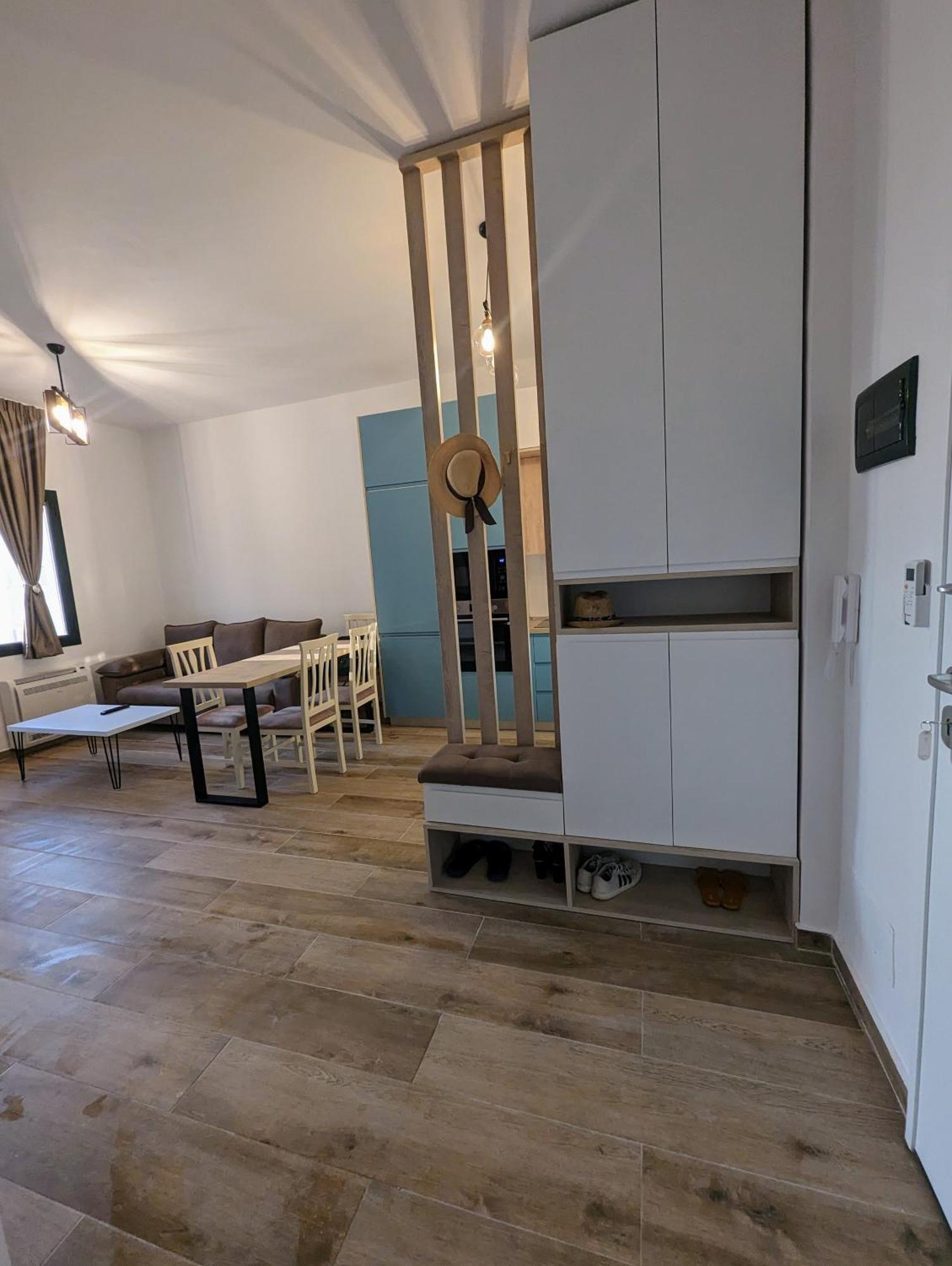 Leilighet Nuovo E Moderno Con Vista Mare A Uji I Ftohte - Posto Auto Incluso